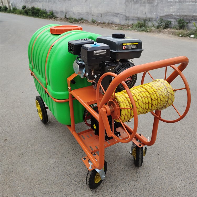 高效植保新選擇 果樹高射程打藥機(jī)、四輪手推式園林噴藥機(jī)與200L汽油消毒機(jī)功能解析與應(yīng)用場(chǎng)景